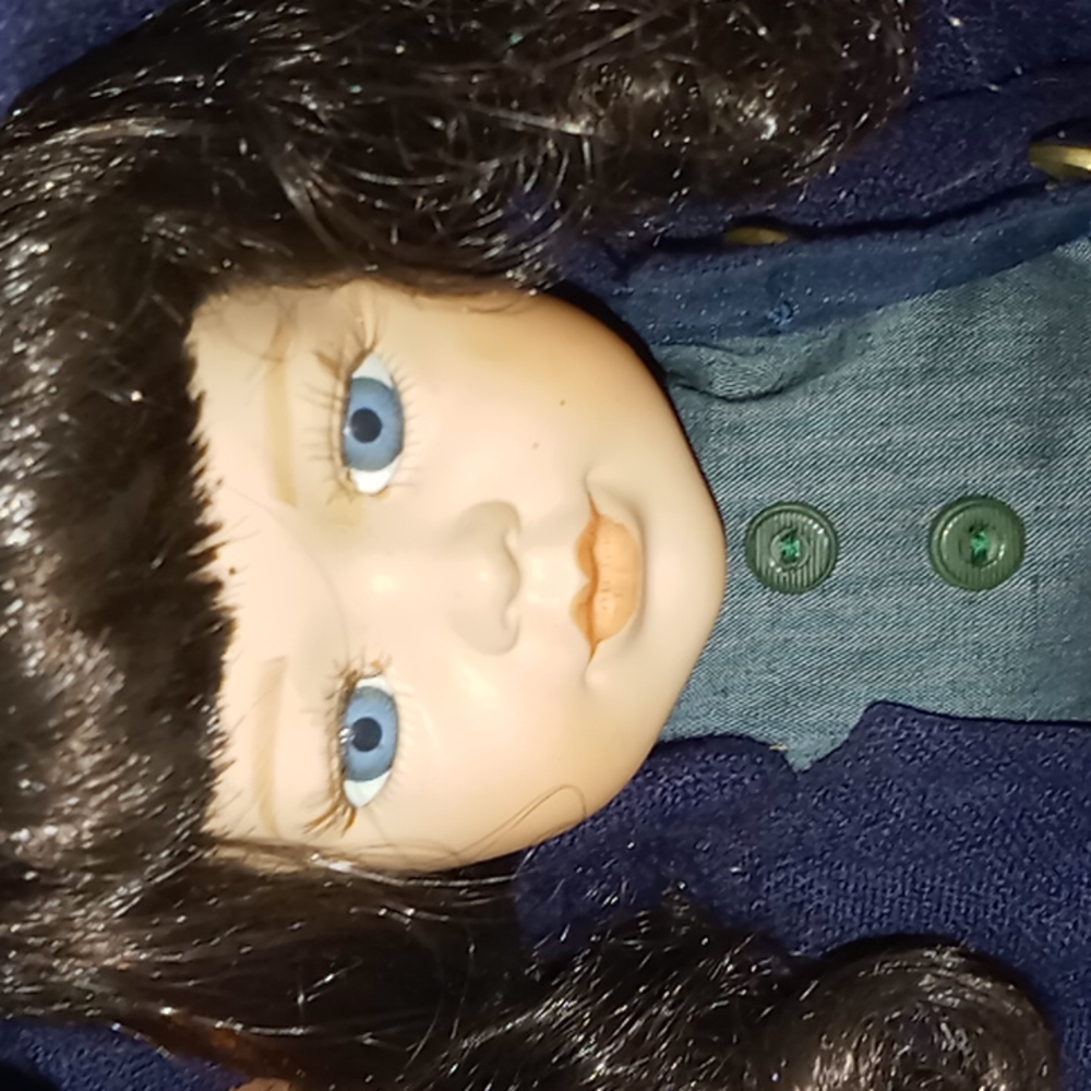 Ashley Lynn porcelain doll - Picture 3 of 9